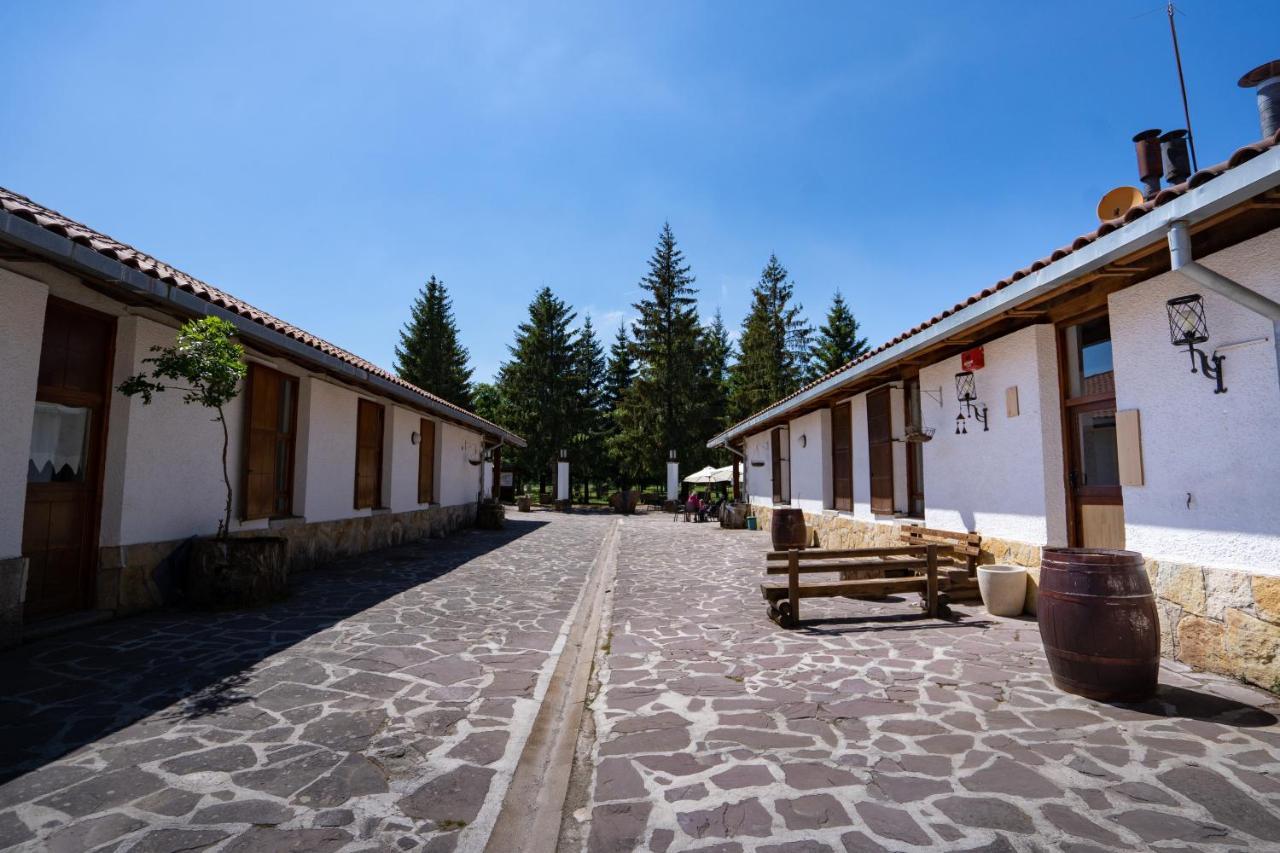 Kampaoh Sierra De Urbasa Hotel Bacáicoa Kültér fotó